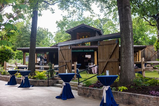 Featured photo from Sugarland's Barn