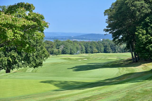 Featured photo from Experience Inspiration at the Birdies for Bigs & Littles NYC Mentoring Golf Outing