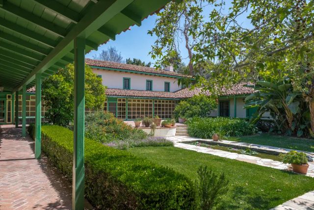 Featured photo from The Inner Courtyard