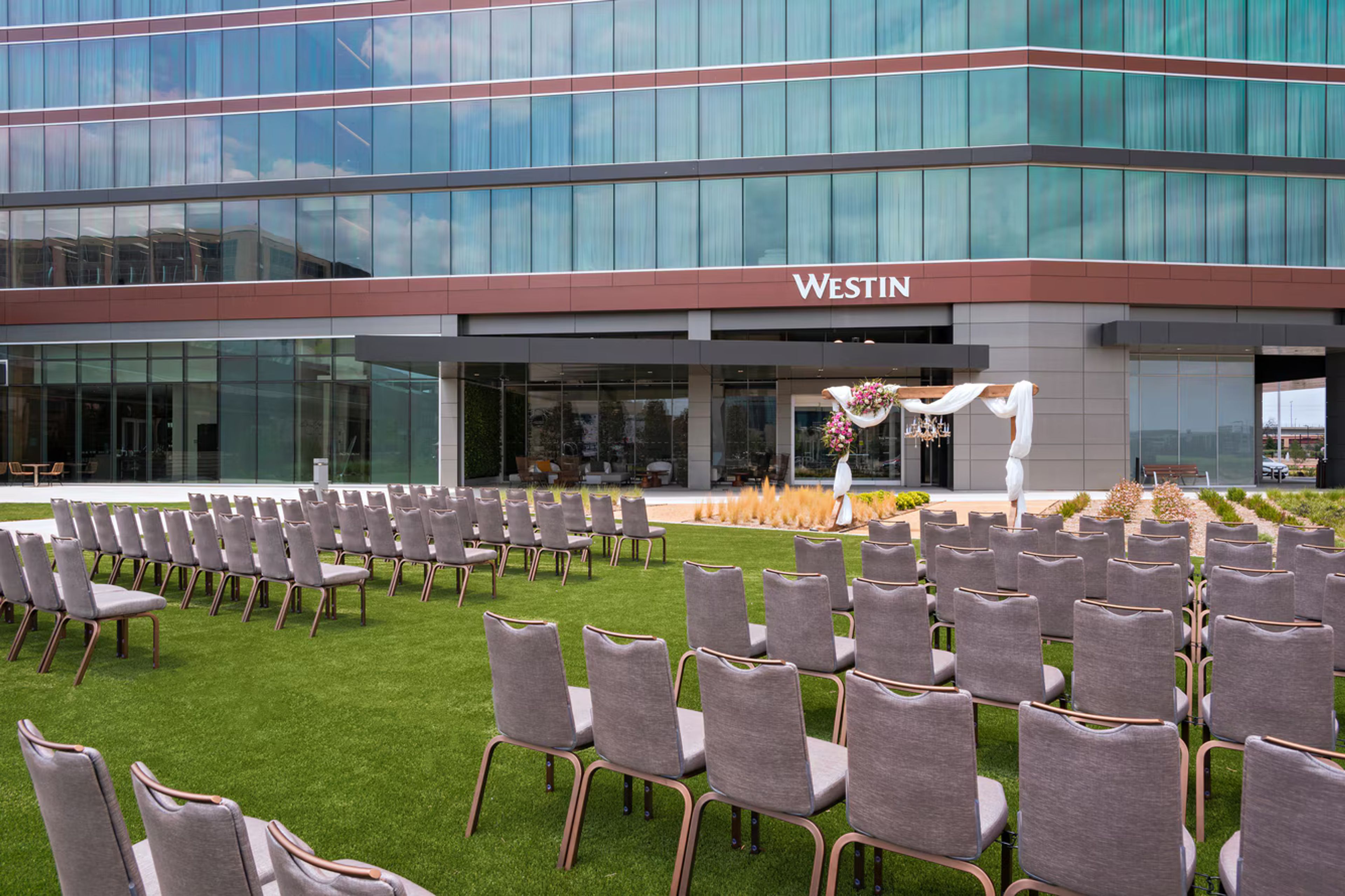 Event Lawn, an event space at Westin Irving Convention Center at Las Colinas