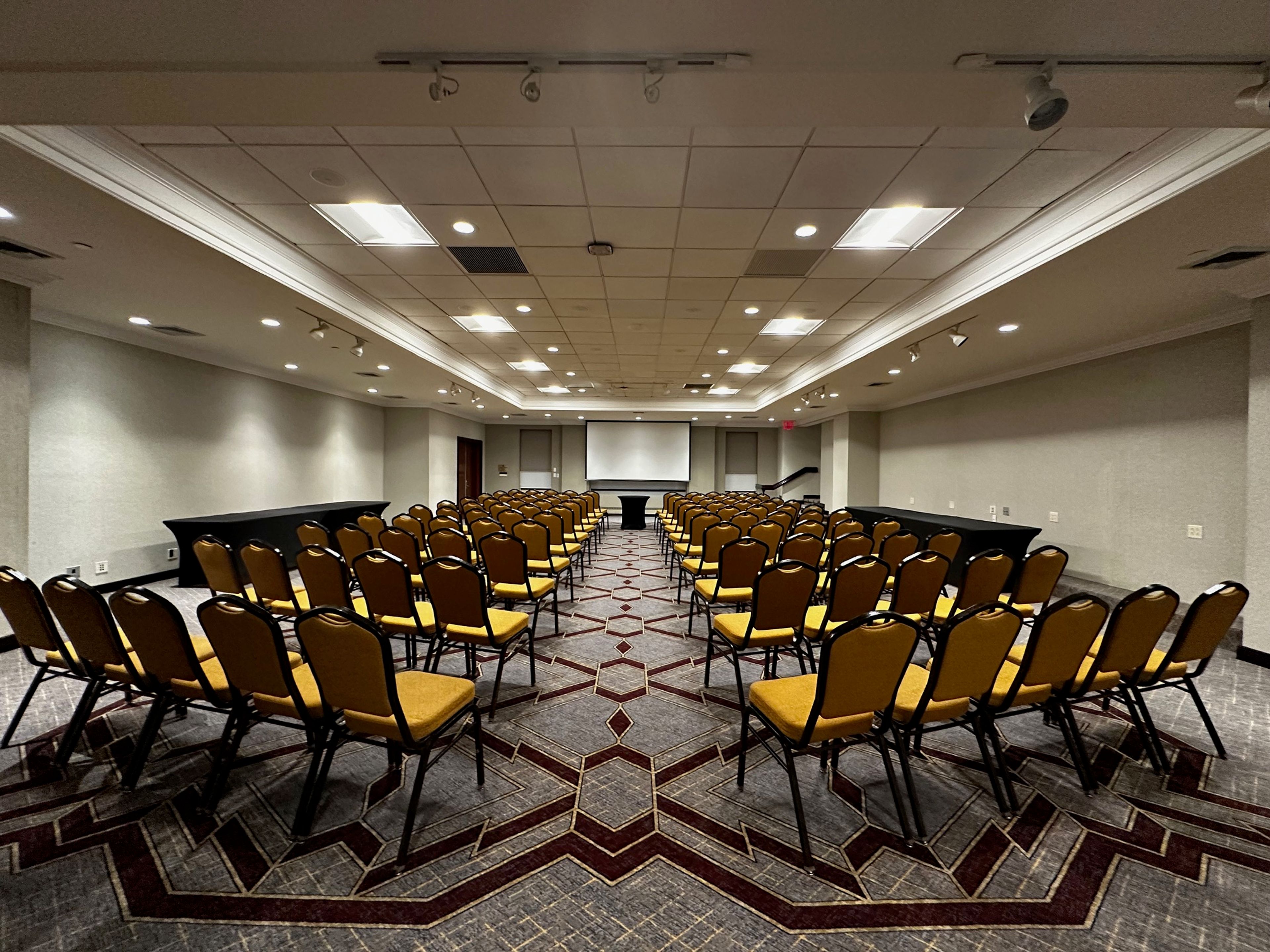 Sutton Place Suite, an event space at The New Yorker Hotel