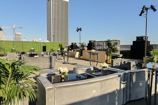 Featured photo from Wilshire Terrace