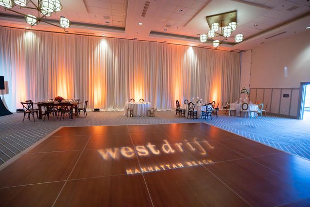 Featured photo from Experience this Elegant Soirée with Contemporary Décor and a Relaxed Beachside Setting in California