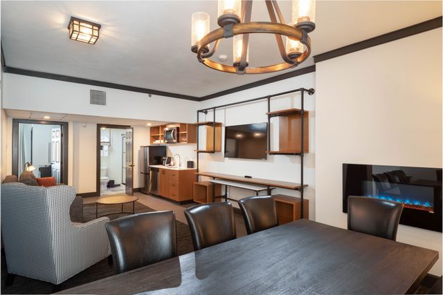 Featured photo from Business Suite