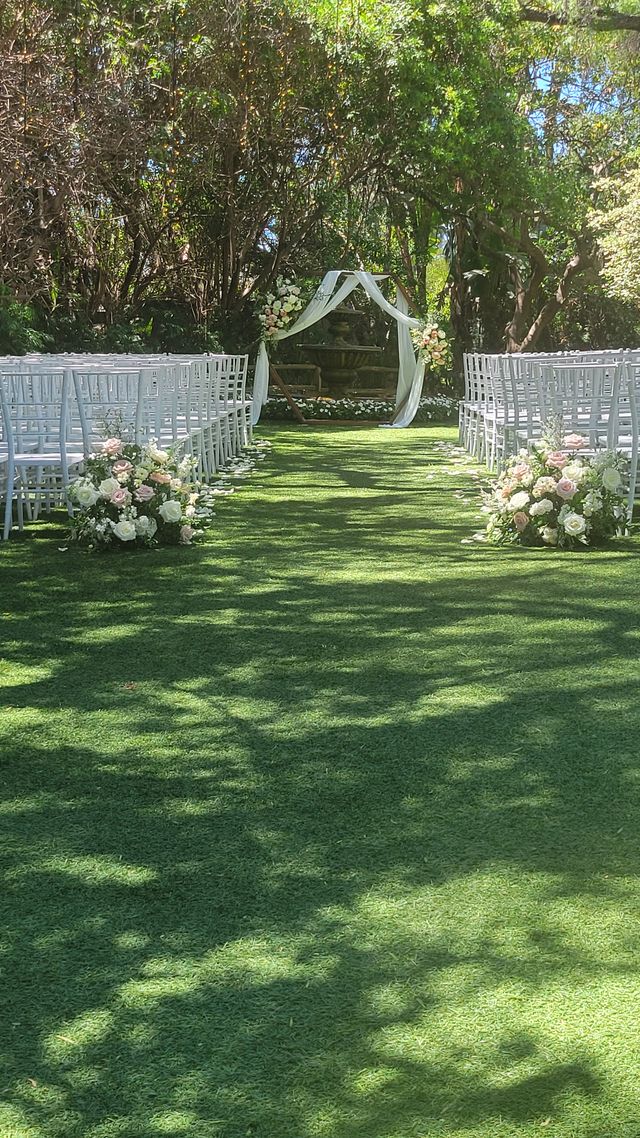 Featured photo from Twin Oaks