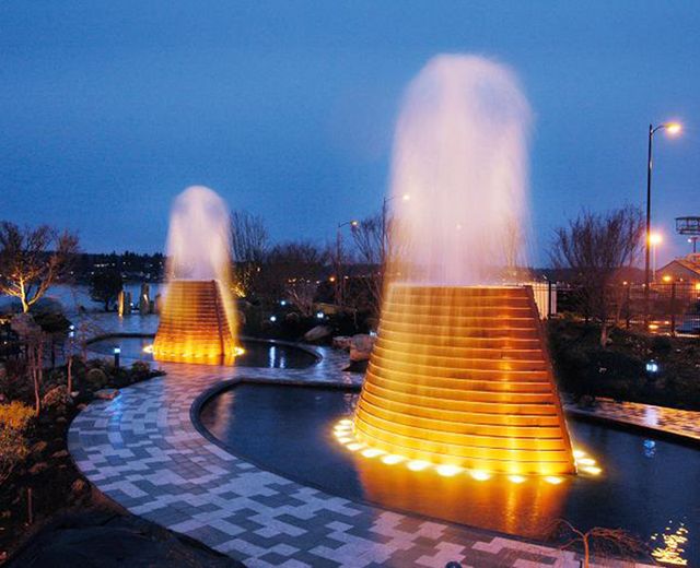 Featured photo from Harbor Fountain Park