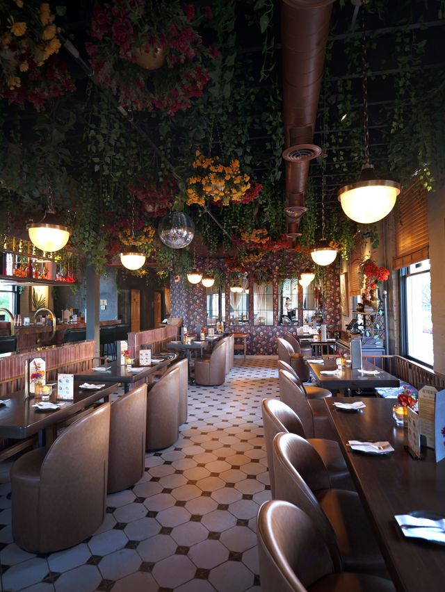 Featured photo from Revolucion