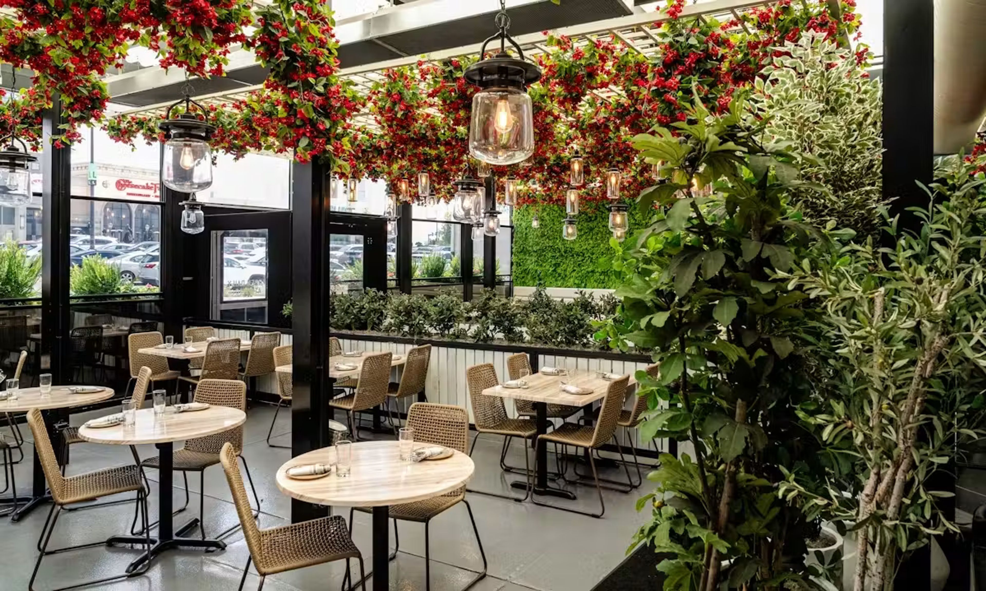 Teratsa Patio, an event space at VIOLÍ