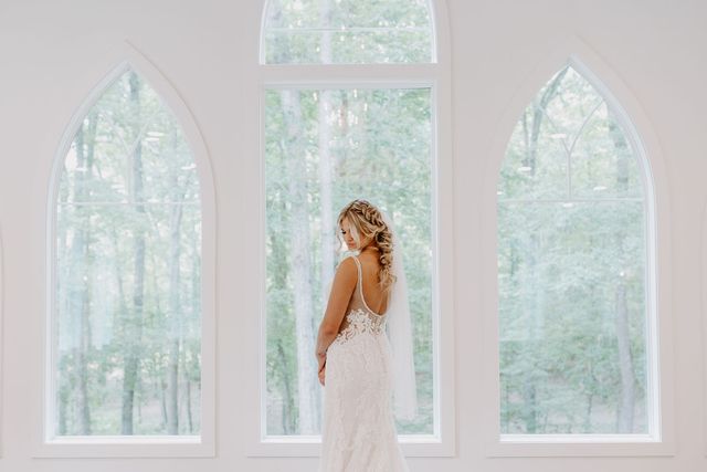 Featured photo from Donavan Chapel