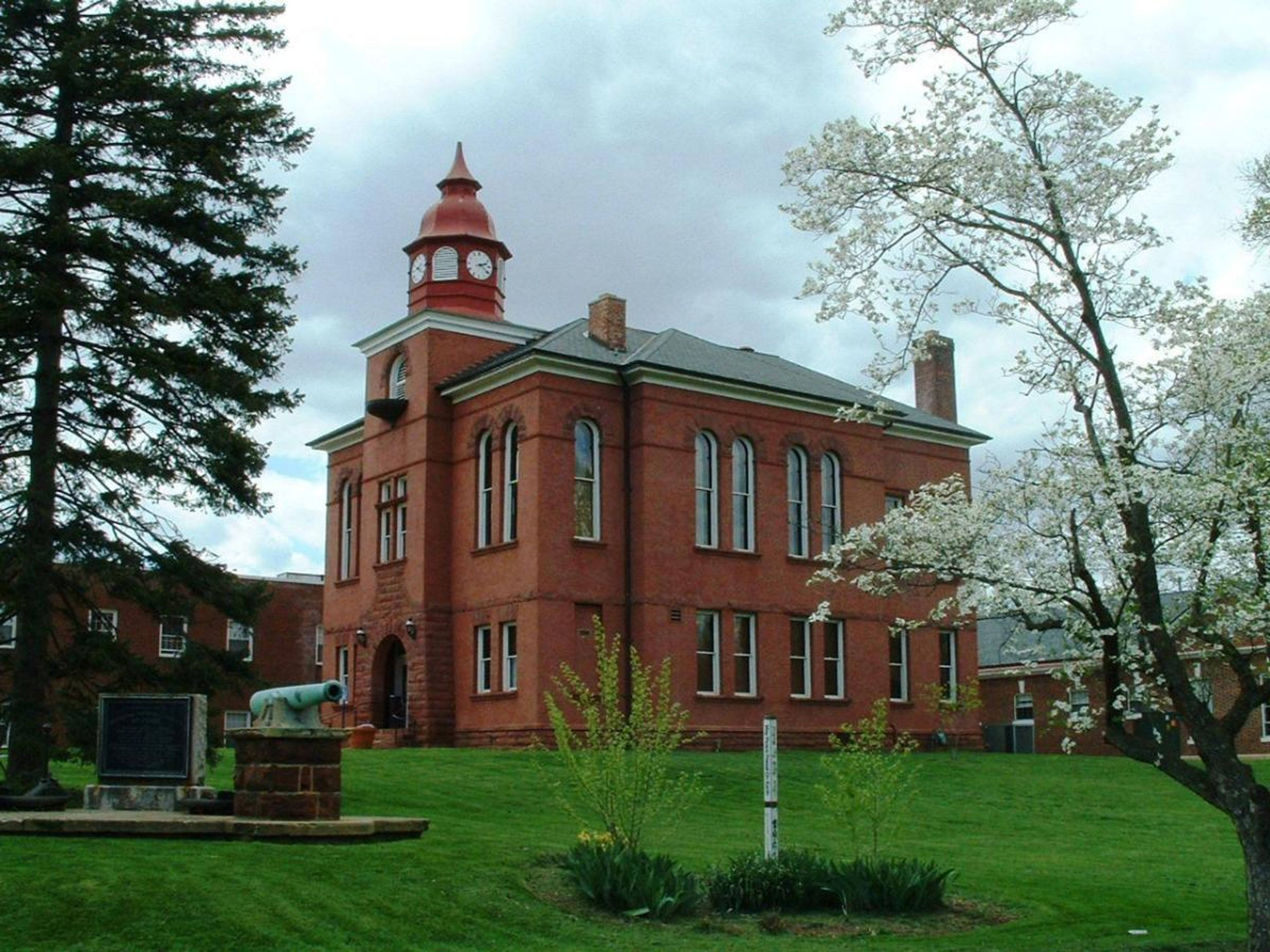 Upstairs Ballroom, an event space at The Old Manassas Courthouse