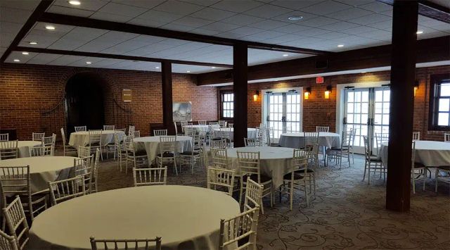 Featured photo from The Hanna Room