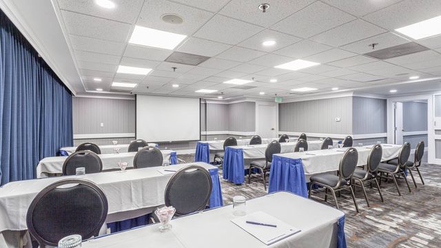 Featured photo from Executive Meeting Room