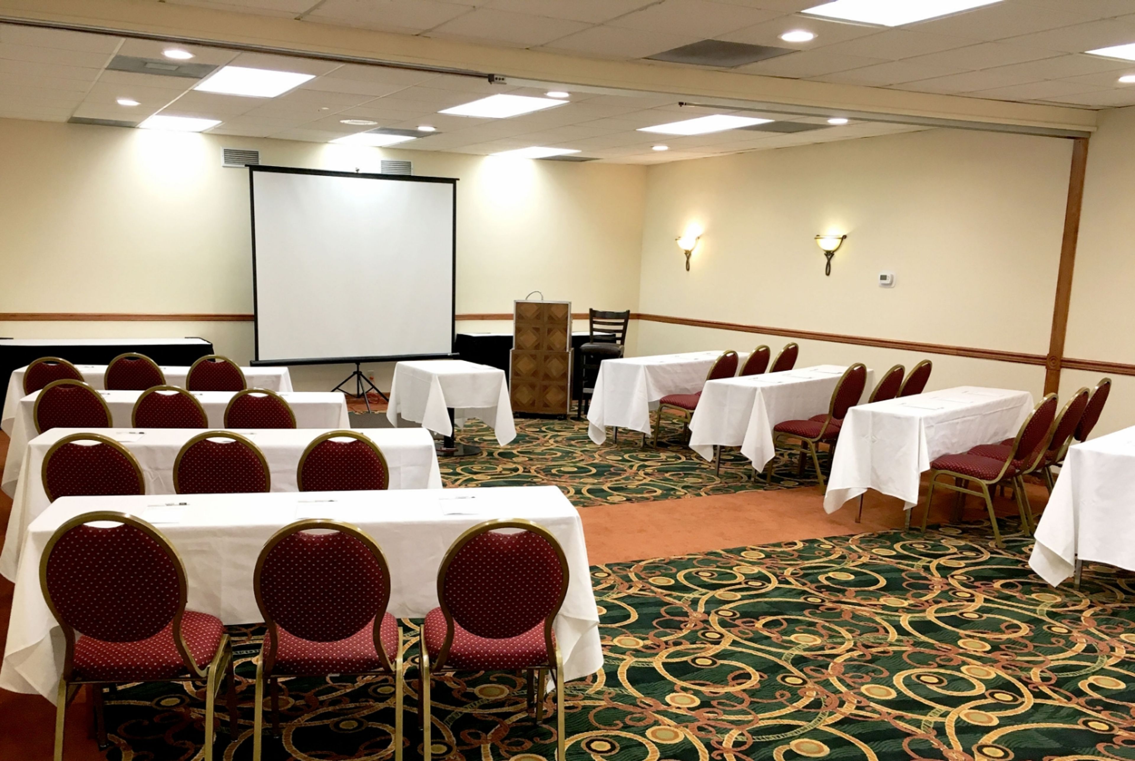 Garden Room, an event space at Toi Banquets Center at the Best Western Plus Thousand Oaks Inn