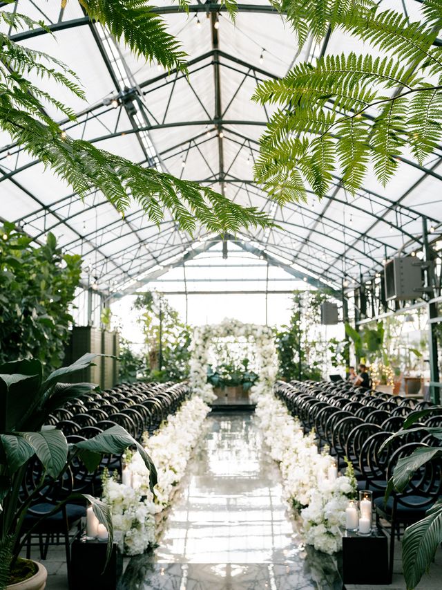 Featured photo from Elegant Greenhouse Wedding at Planterra Conservatory Michigan