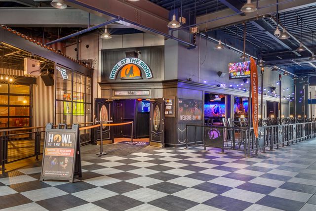 Featured photo from Howl at the Moon Louisville