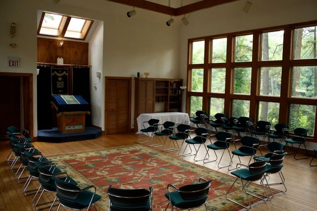 Featured photo from Glass-Walled Synagogue